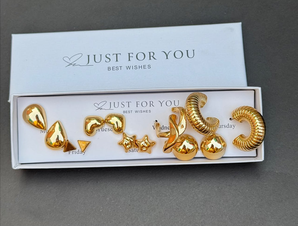 Weekly Earrings Set (7 Pairs) - Radiant Gold-Tone